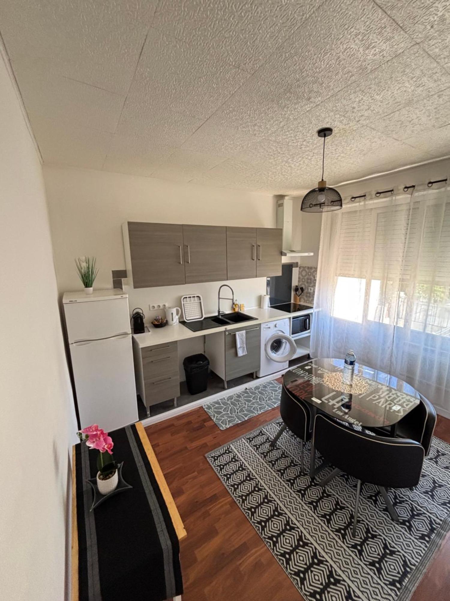 Unique Appartement Zen Et Detente Dans Villa Avec Piscine Tres Bien Place Montpellier Esterno foto